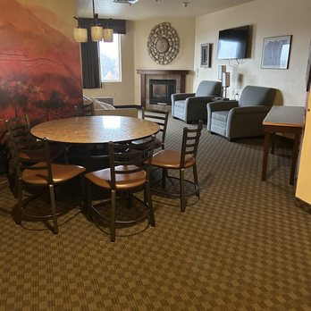 Kalahari Resorts Indoor - 1 bedroom suite - Kids Activities Near Me - Sandusky, Ohio Kalahari Resorts Indoor - 1 bedroom suite - Kids Activities Near Me - Sandusky, Ohio