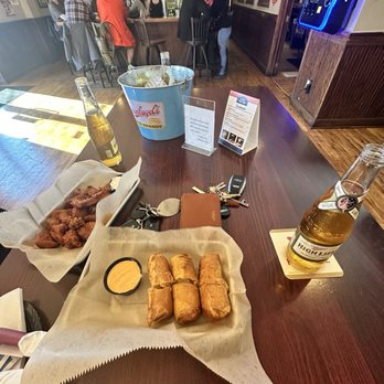 Franklin's East Falls - Chicken cheesesteak egg rolls and boneless wings - New American Near Me - Philadelphia, Pennsylvania Franklin's East Falls - Chicken cheesesteak egg rolls and boneless wings - New American Near Me - Philadelphia, Pennsylvania