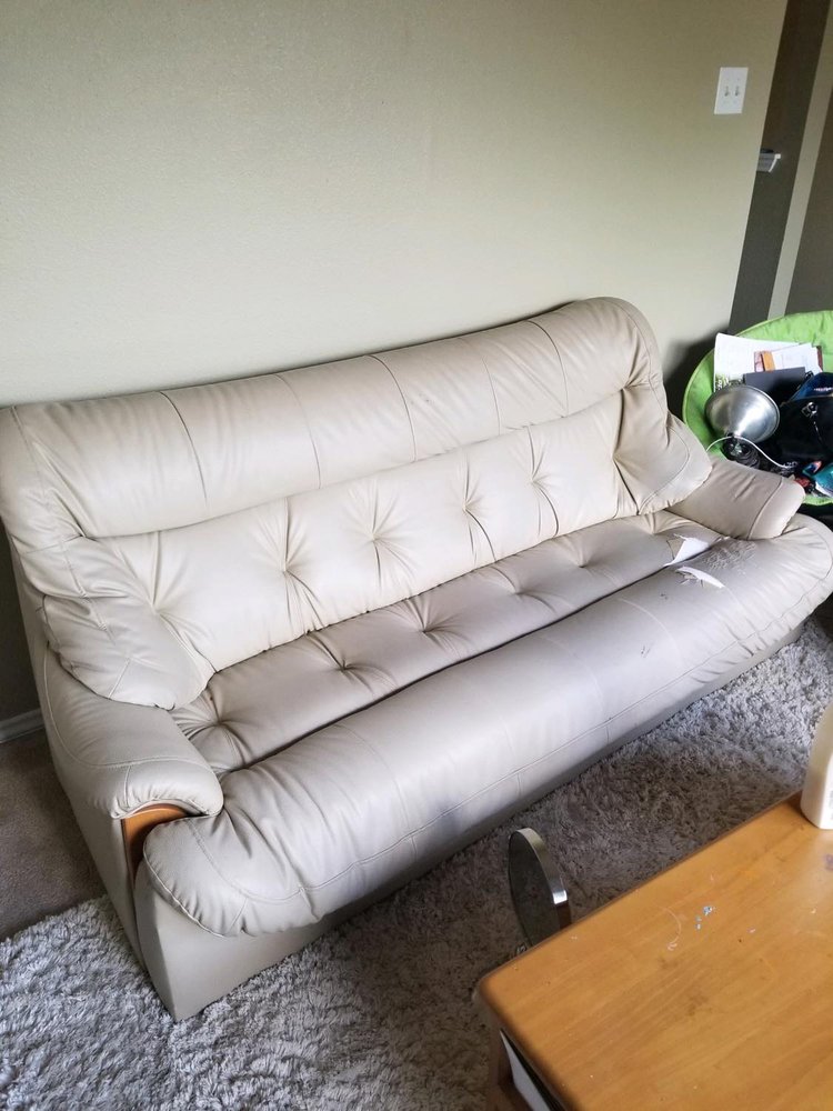 SKINNER’S UPHOLSTERY Updated October 2024 212 Trade Center Dr, New