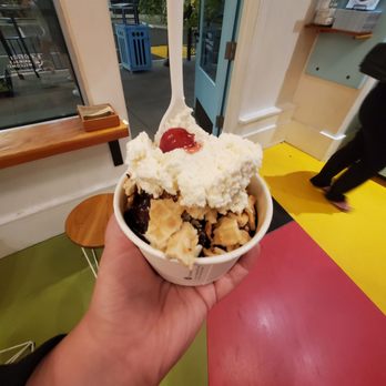 Molly Moon's - Ice Cream & Frozen Yogurt Near Me - Seattle, Washington Molly Moon's - Ice Cream & Frozen Yogurt Near Me - Seattle, Washington