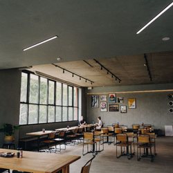 Benzin Cafe - Inside area