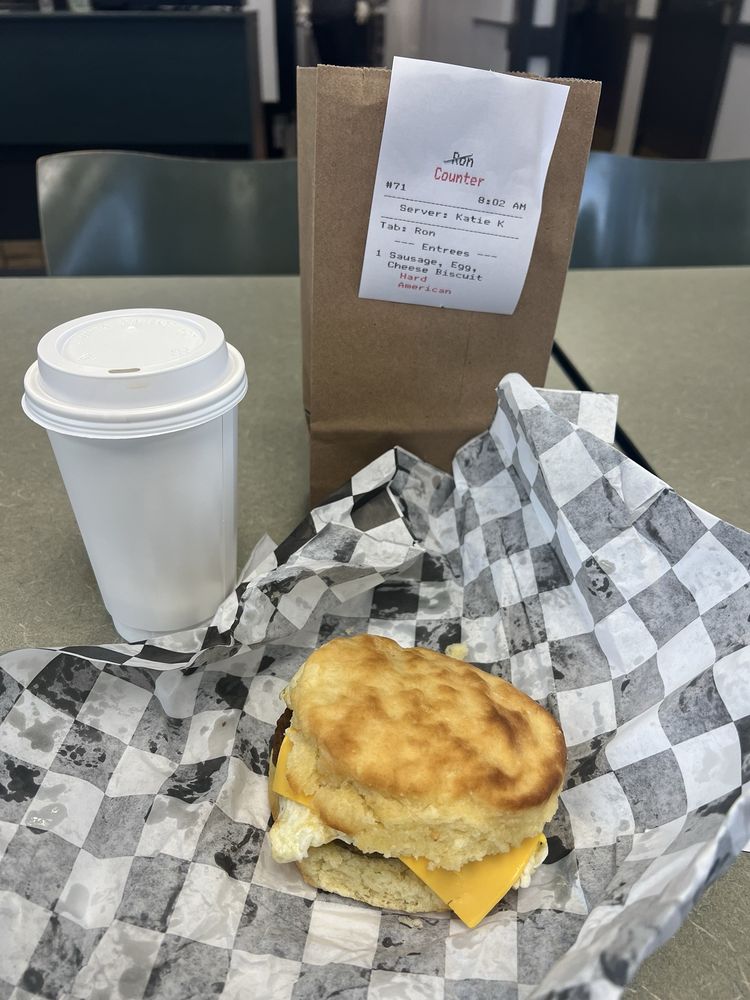 Food from Bubba's Biscuit Barn