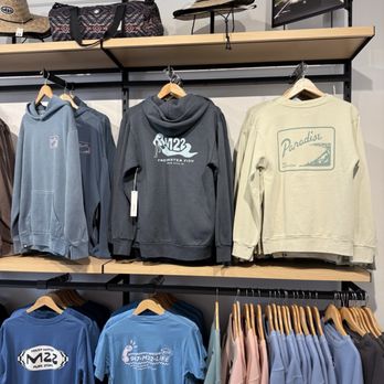 M 22 - Men's Clothing Near Me - Suttons Bay, Michigan M 22 - Men's Clothing Near Me - Suttons Bay, Michigan