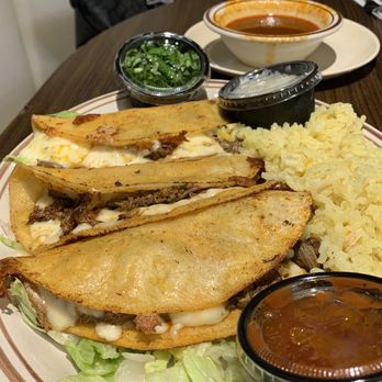 Bob's Big Boy Broiler - Quesabirra Tacos - American Near Me - Downey, California Bob's Big Boy Broiler - Quesabirra Tacos - American Near Me - Downey, California