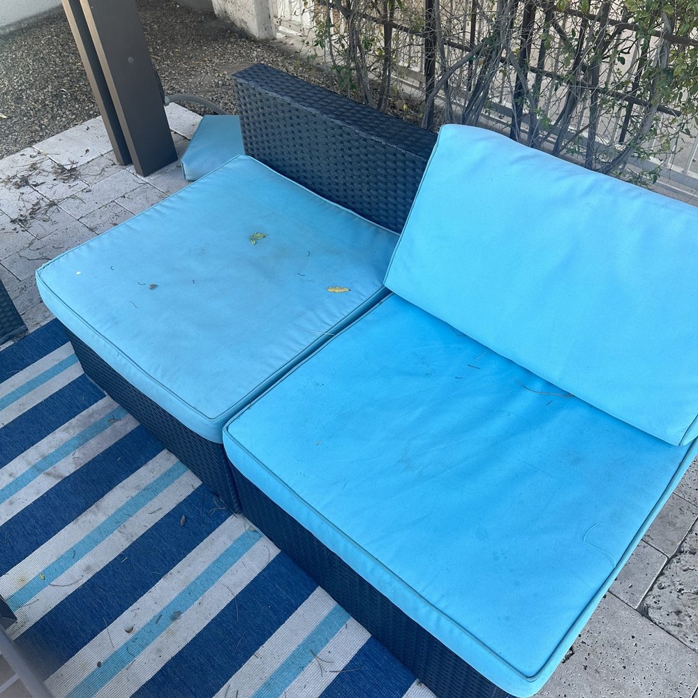 REBL Rentals - Dirty outdoor furniture on arrival - Vacation Rentals Near Me REBL Rentals - Dirty outdoor furniture on arrival - Vacation Rentals Near Me