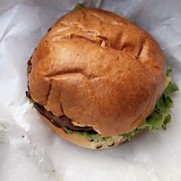 Impossible Burger with vegan patty (impossibly horrible for sure) Impossible Burger with vegan patty (impossibly horrible for sure)