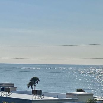 Berkeley Beach Club - Hotels Near Me - St Pete Beach, Florida