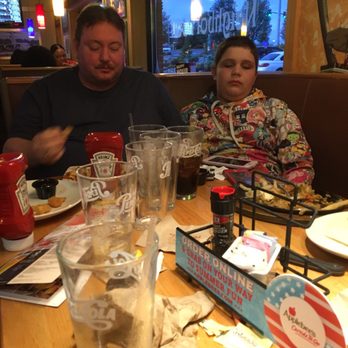 Applebee's Grill + Bar - Our table was left with empty and dirty dishes. - Sports Bars Near Me - Puyallup, Washington Applebee's Grill + Bar - Our table was left with empty and dirty dishes. - Sports Bars Near Me - Puyallup, Washington