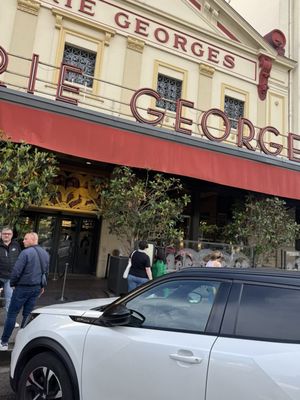 Brasserie Georges by null