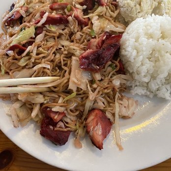 Back Home In Lahaina - Fried Saimin with Char Siu Chicken - Hawaiian Near Me - Carson, California