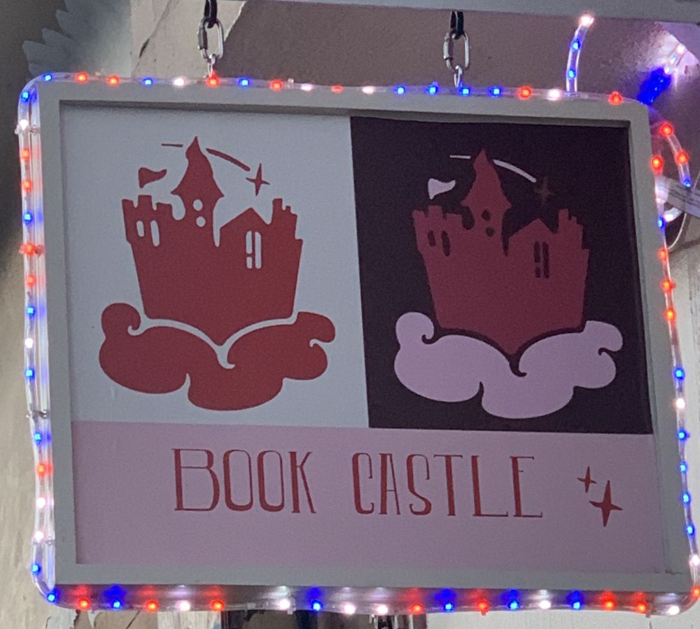 BOOK CASTLE Updated October 2024 443 Cortland Ave, San Francisco