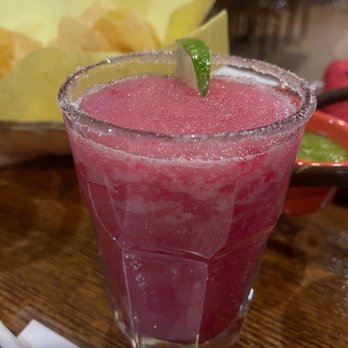 El Encanto DOS - Prickly pear margarita - Mexican Near Me - Phoenix, Arizona El Encanto DOS - Prickly pear margarita - Mexican Near Me - Phoenix, Arizona