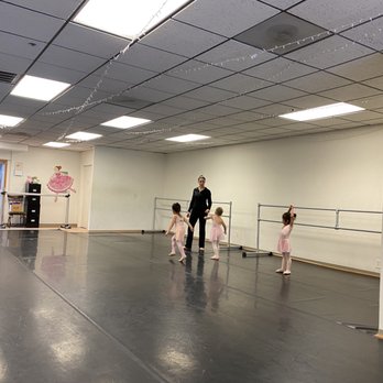 Vineyard Ballet Academy - Dance Schools Near Me - Pleasanton, California