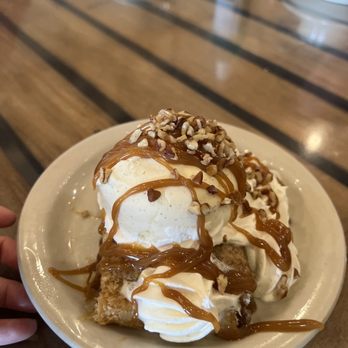 The Auslander - Apple Strudel - German Near Me - Fredericksburg, Texas The Auslander - Apple Strudel - German Near Me - Fredericksburg, Texas