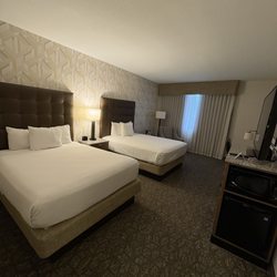 Drury Plaza Hotel Columbus Downtown - Nice room.