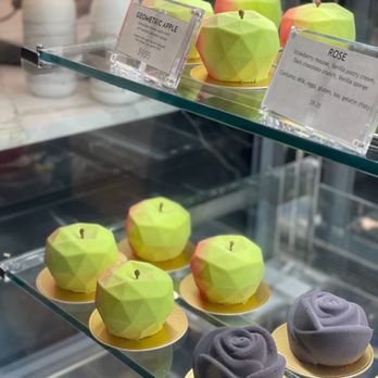 Jonquils Cafe & Bakery - Apple - Cafes Near Me - Boston, Massachusetts