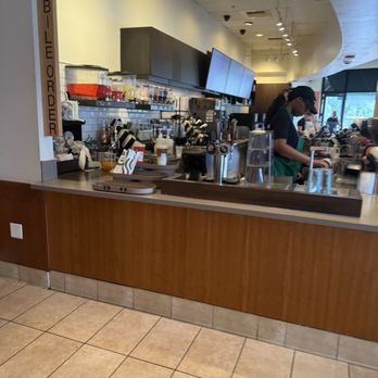 Starbucks - To go spot - Coffee & Tea Near Me - Coconut Creek, Florida