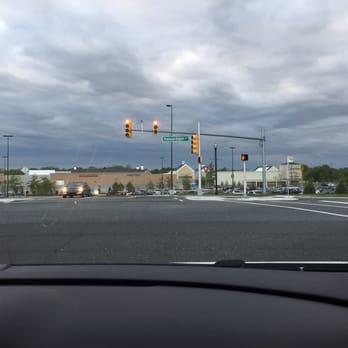 converse gloucester premium outlets