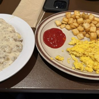 Eggheads Diner - Biscuits with sausage gravy, scrambled eggs, and home fries.  So yummy - Diners Near Me - Gloucester Point, Virginia
