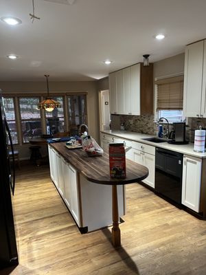 Otto’s Pressure Washing Logo