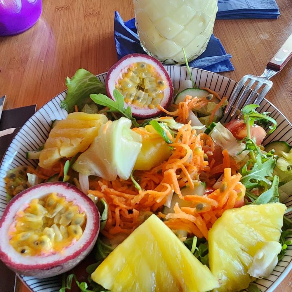 Aloha - Aloha salad, I think and piña colada - Seafood Near Me - Alkmaar, New Hampshire