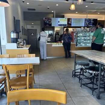 Paris Baguette - Inside the restaurant. - Coffee & Tea Near Me - San Jose, California Paris Baguette - Inside the restaurant. - Coffee & Tea Near Me - San Jose, California