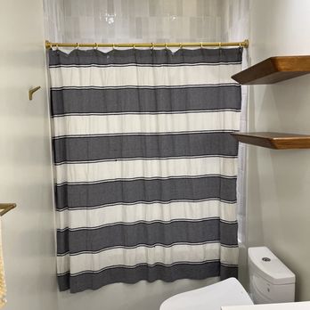 Fino Homes - With shower curtain up - General Contractors Near Me - Redwood City, California Fino Homes - With shower curtain up - General Contractors Near Me - Redwood City, California