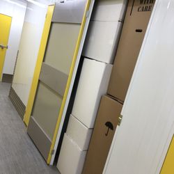 6ixty 6ix Relocations - Storing your possessions? 
We can arrange delivery and collection, safely packed and stored.