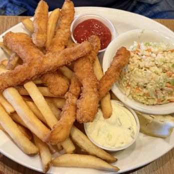 Buoy 9 Restaurant & Lounge - Calamari - Fish & Chips Near Me - Hammond, Oregon