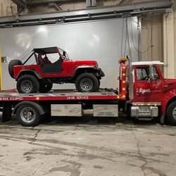 Ryan's Towing