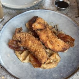 Chicken and cruffles