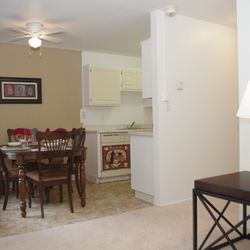 Garden Village Apartments - Dining Room