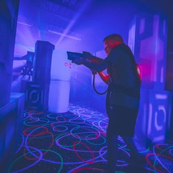 Surge Entertainment by Drew Brees - Laser Tag Arena