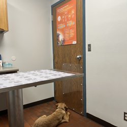 Woodlake Veterinary Hospital