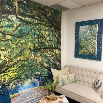 Neurozone - Part  of the waiting area - Speech Therapists Near Me - Los Angeles, California