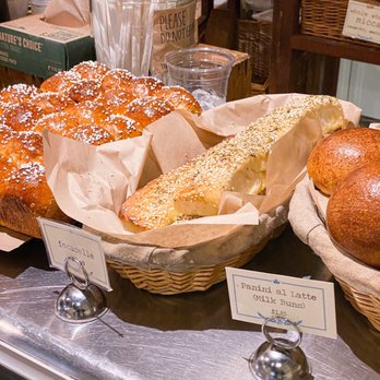 Saraghina Bakery - Bakeries Near Me - Brooklyn, New York