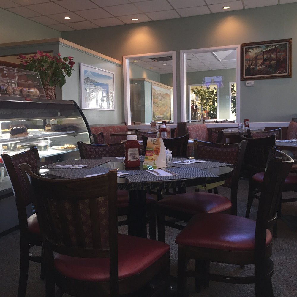 Greenstar Restaurant - Clean and inviting for small or large group - Diners Near Me - Pearl River, New York Greenstar Restaurant - Clean and inviting for small or large group - Diners Near Me - Pearl River, New York