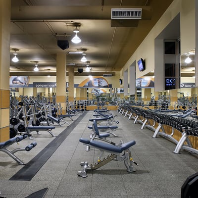 24 Hour Fitness by null