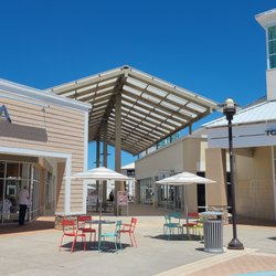 Tanger Outlets Myrtle Beach Hwy 17 - Partially indoor, partially outdoor mall design.