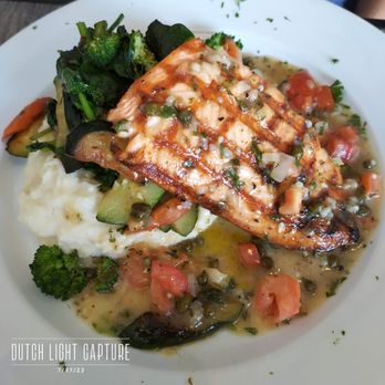 Melrose Cafe - GRILLED SALMON - Burgers Near Me - Los Angeles, California Melrose Cafe - GRILLED SALMON - Burgers Near Me - Los Angeles, California
