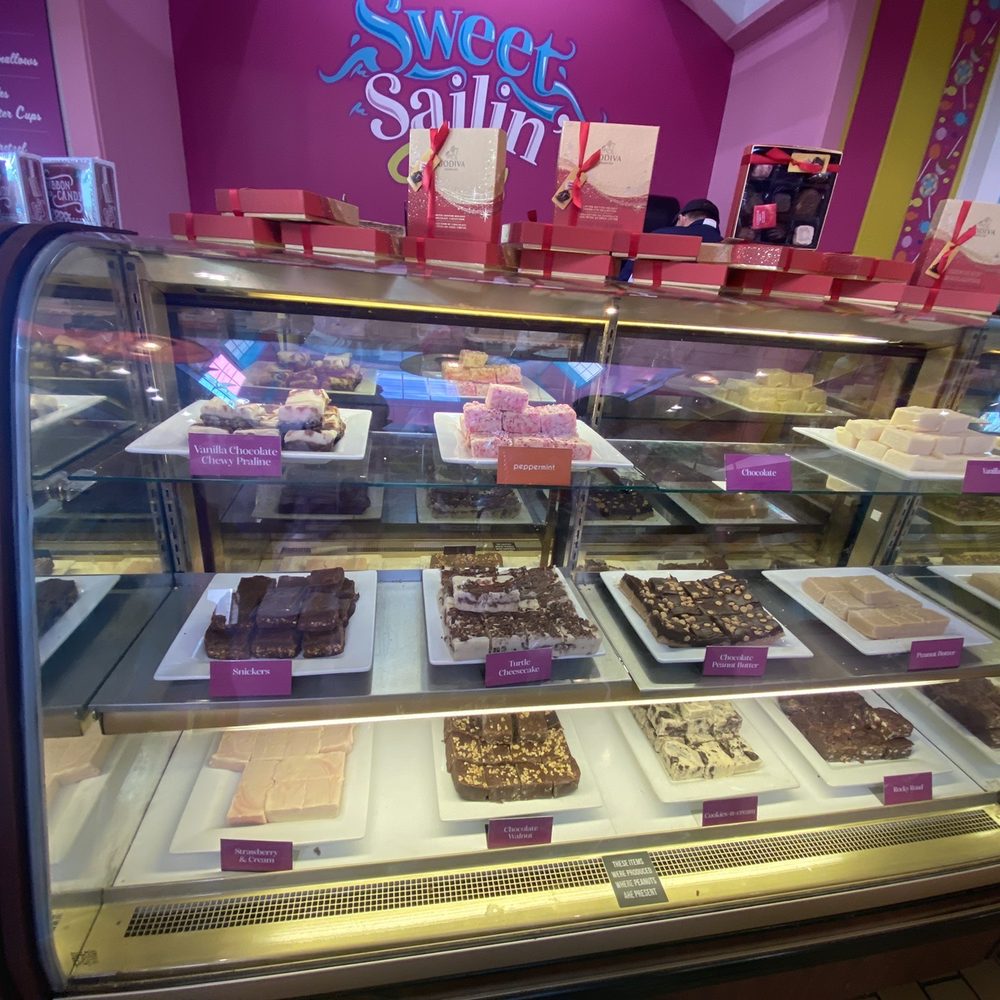 Sweet Sailin Candy - Desserts Near Me - Orlando, Florida Sweet Sailin Candy - Desserts Near Me - Orlando, Florida