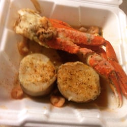 Atwaters Best Bbq & Soul Food - Crabs the best garlic trays