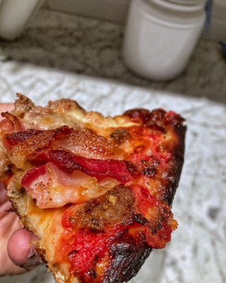 Ernie's Pizzeria by null