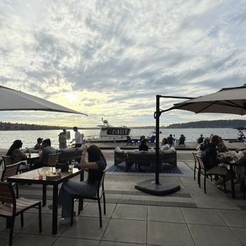 Dock and Drink - Cocktail Bars Near Me - Renton, Washington