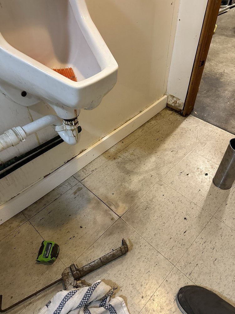 Slide of Echo Facility Solutions