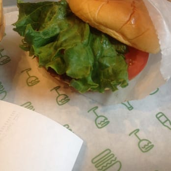 Shake Shack Upper East Side - Single burger - Burgers Near Me - New York, New York Shake Shack Upper East Side - Single burger - Burgers Near Me - New York, New York