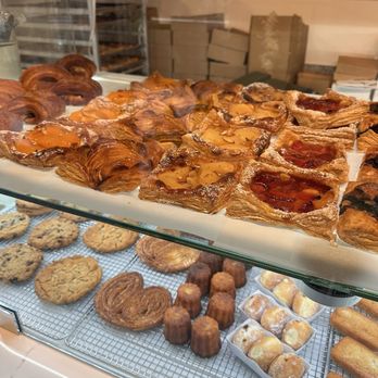Little French Bakery - Bakeries Near Me - Redondo Beach, California