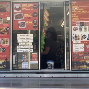 Snix Snacks - Food Trucks Near Me - Chicago, Illinois