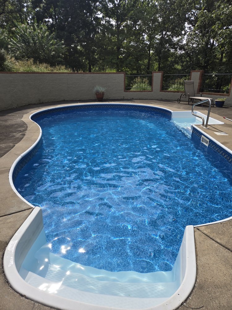 Slide of Frankie's Pool and Spa Services