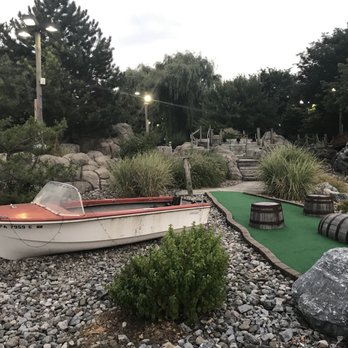 Waters Edge Mini Golf - Boat Course - Mini Golf Near Me - Bird In Hand, Pennsylvania